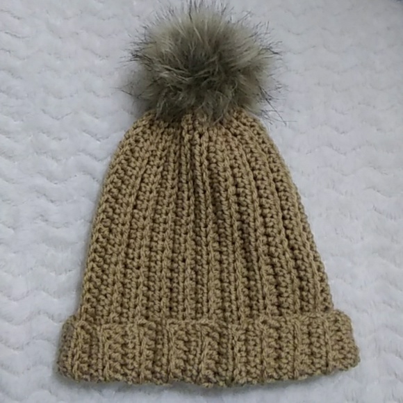 Handmade crochet beanie - Picture 2 of 3